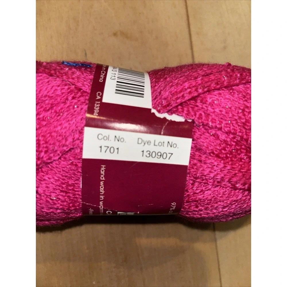 La Scarf yarn for boa scarf 97% acrylic/3%metallic 100gr Hot‎ Pink